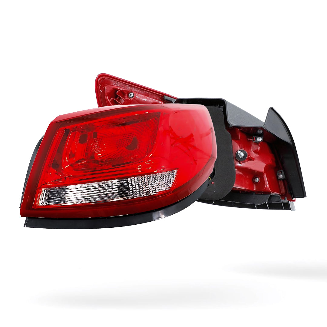 Holden Commodore VF Sedan Evoke / SV6 / SS (2013 - 2015) Tail Lights LH + RH